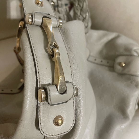 SALE‼️Auth. Gucci large Pelham bag (Guccisima) - Picture 2 of 10